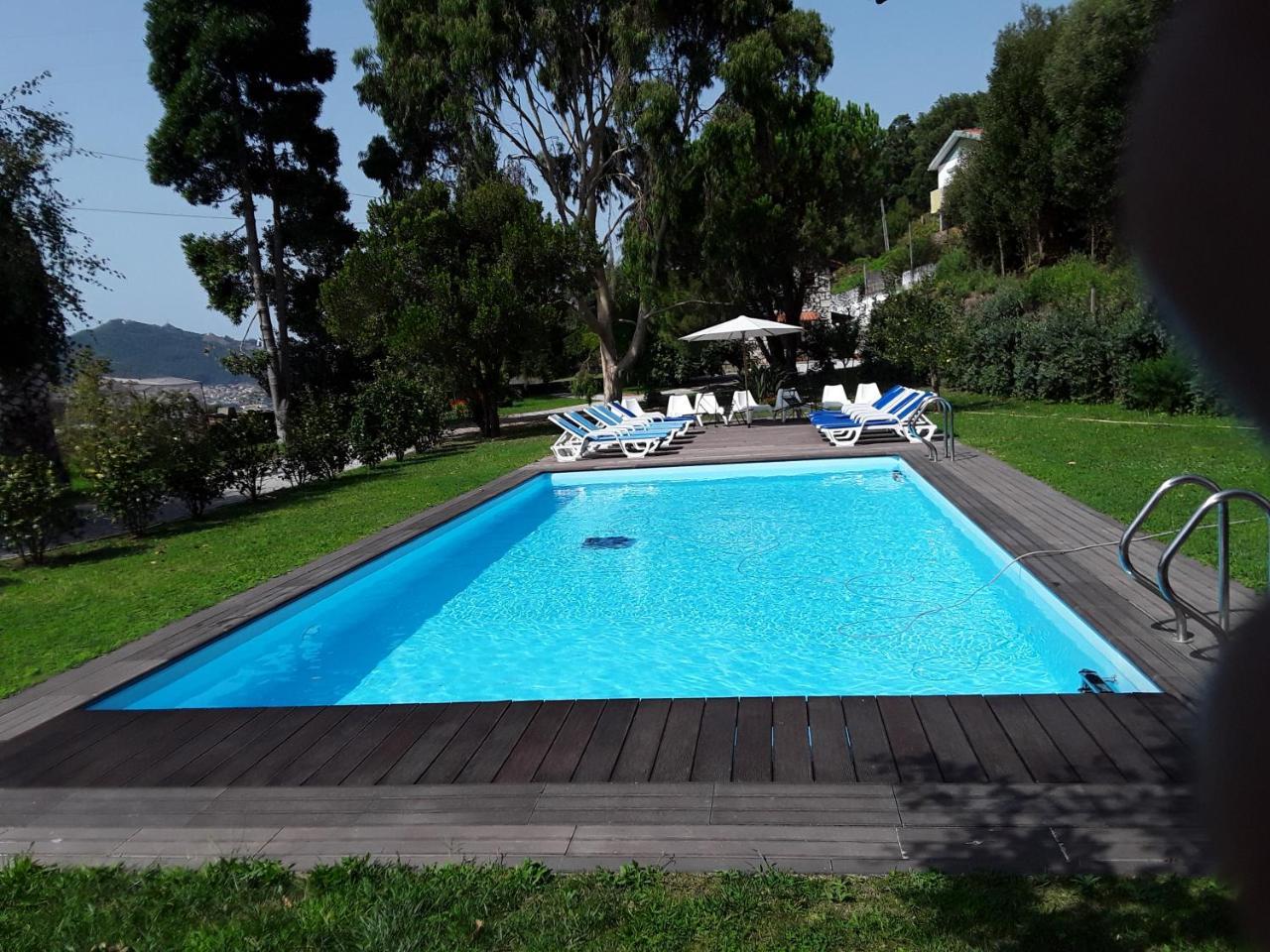 Casa De Crespins Lda Holiday home *